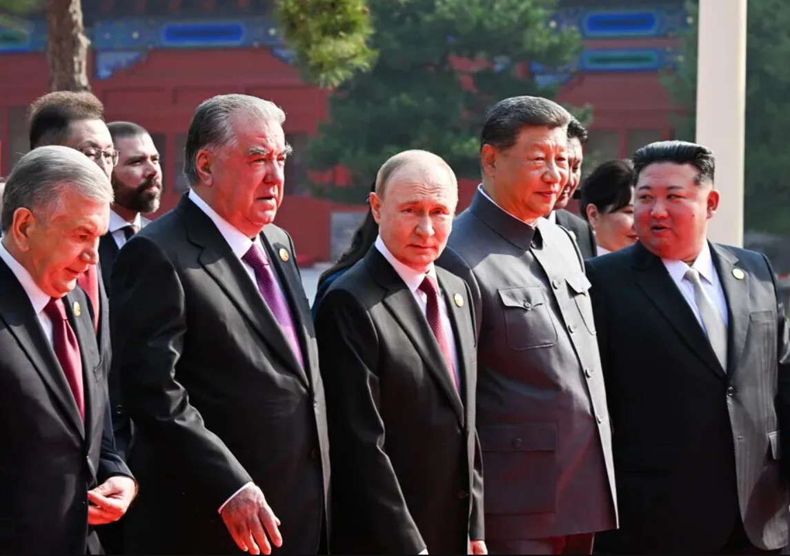 中國93閱兵，新三巨頭現身：習近平普丁金正恩同台展現威權聯盟
